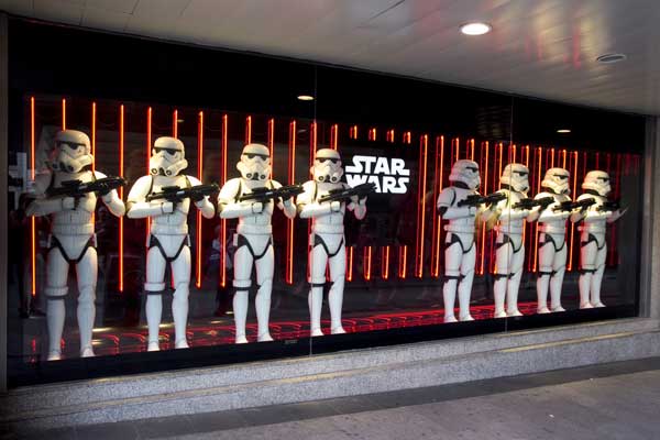 El Corte Inglés se suma a la cuenta atrás mundial para el estreno de Star Wars: el despertar de la Fuerza