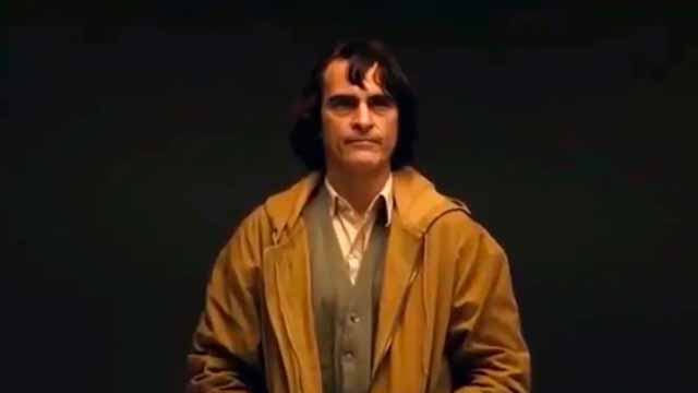 Por fin vemos a Joaquin Phoenix con el nuevo maquillaje de El Joker