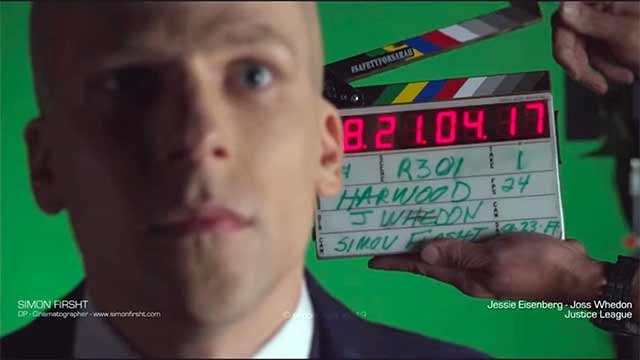 Un nuevo fotograma del rodaje muestra que la escena postcréditos de Liga de la Justicia la rodó Joss Whedon