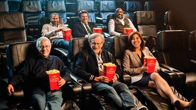 Steven Spielberg explica por qué los cines deben sobrevivir